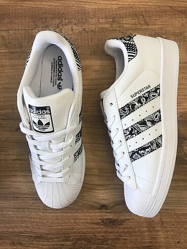42 Beden Adidas Süperstar