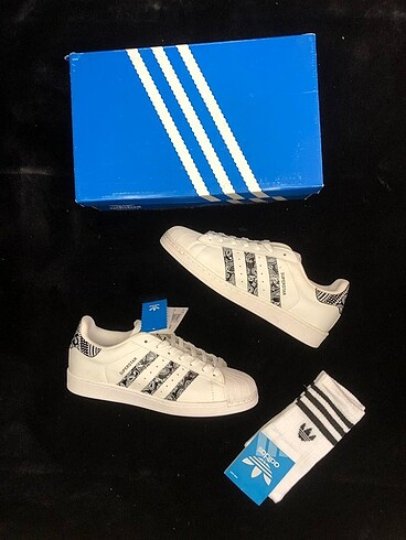 Adidas Süperstar
