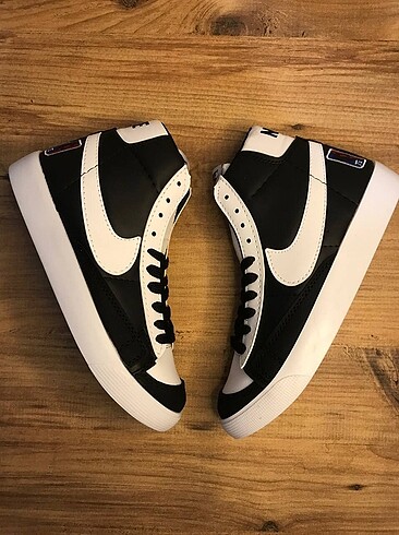 Nike Nike Blazer Mid 77 NBA Siyah Beyaz
