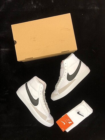 Nike Nike Blazer Mid 77 Beyaz Siyah