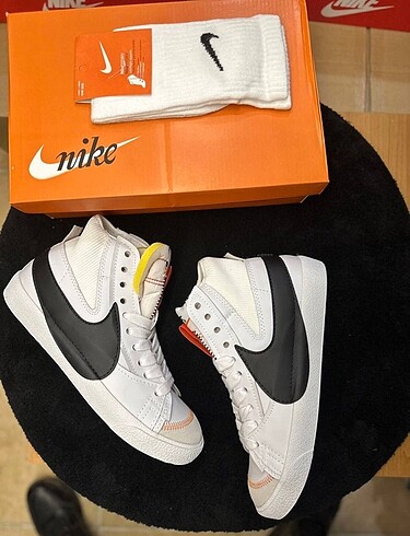 42 Beden beyaz Renk Nike Blazer Jumbo Mid 77