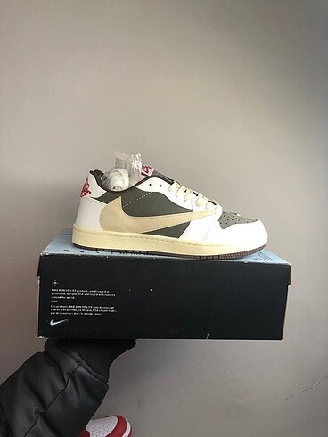 Nike Nike Jordan Travis Scott Low Haki