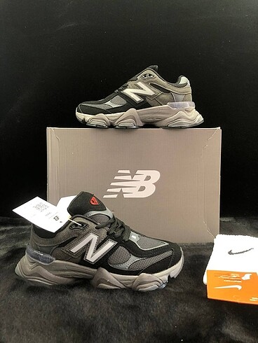 New Balance New Balance 9060 Black Grey