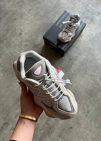 38 Beden New Balance 9060 Grey Lilac