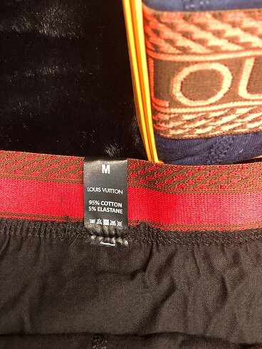m Beden siyah Renk LOUIS VUITTON BOXER 3?LÜ