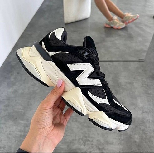 New Balance 9060 black White