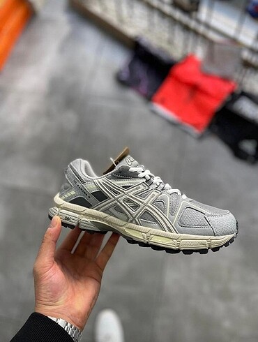 Asics Kayano
