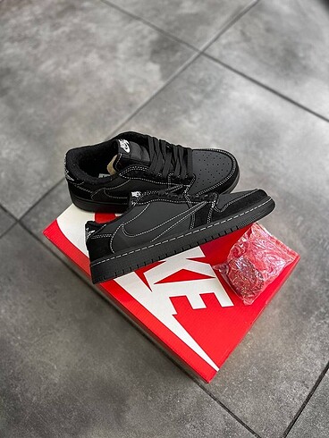 tek ebat Beden siyah Renk Nike Air Jordan Travis Scott Low Phantom 46 numara