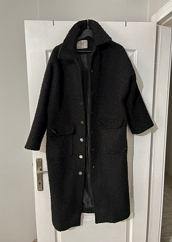 Siyah Uzun Kürklü Kadın Palto - Görsel 2