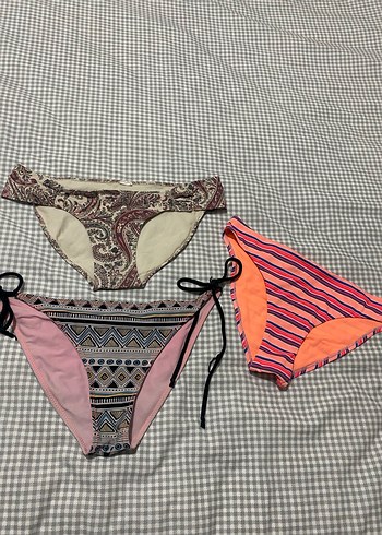 Renkli Bohem Tarzda Üç Bikini Altı