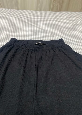 38 Beden siyah Renk Siyah Rahat Kesim Midi Kadın Şort