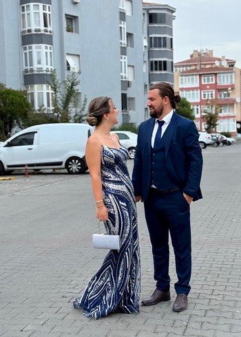 m Beden Parlak Lacivert Drapeli Uzun Abiye Elbise