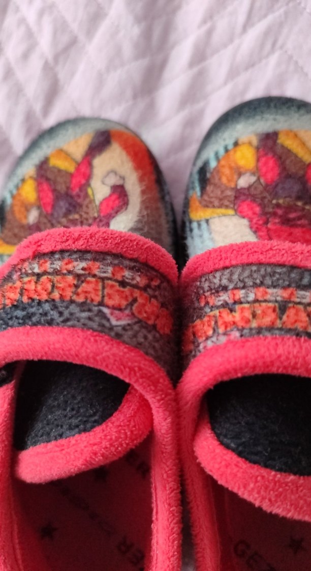 Renkli Erkek Çocuk Ev Terliği Velcro - Görsel 3