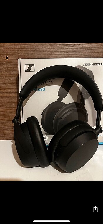 Sennheiser Accentum Wireless