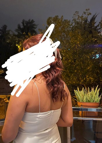 Beyaz V Yakalı Uzun Gelinlik - Görsel 2