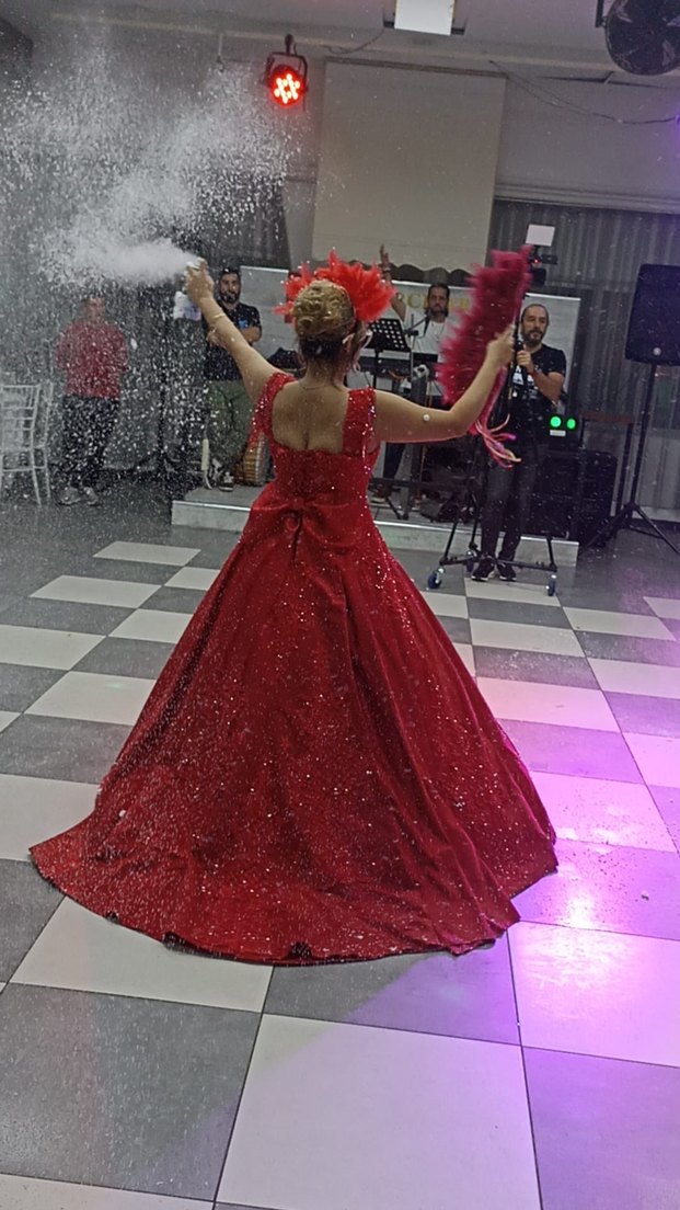 Kırmızı Parlak boncuklu kınalık sadece 1kere giyildi - Görsel 2