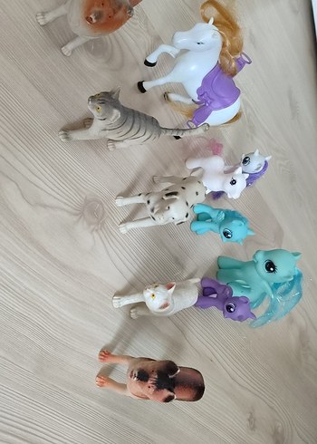 Çeşitli Renkli Hayvan ve At Figürleri - Görsel 2