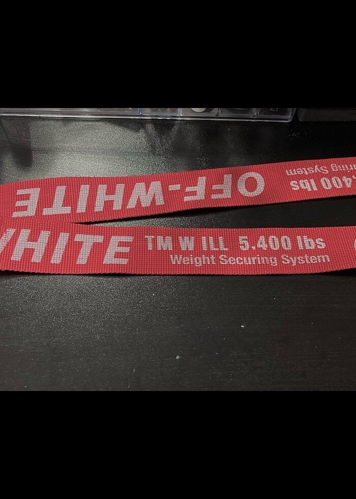 Kırmızı yazılı kemer - Görsel 4