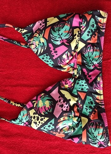 Bikini üstü 