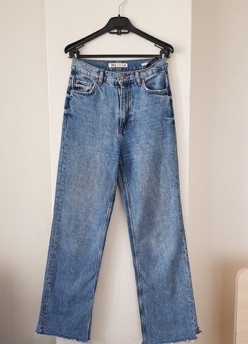 Zara the 90's full lenght