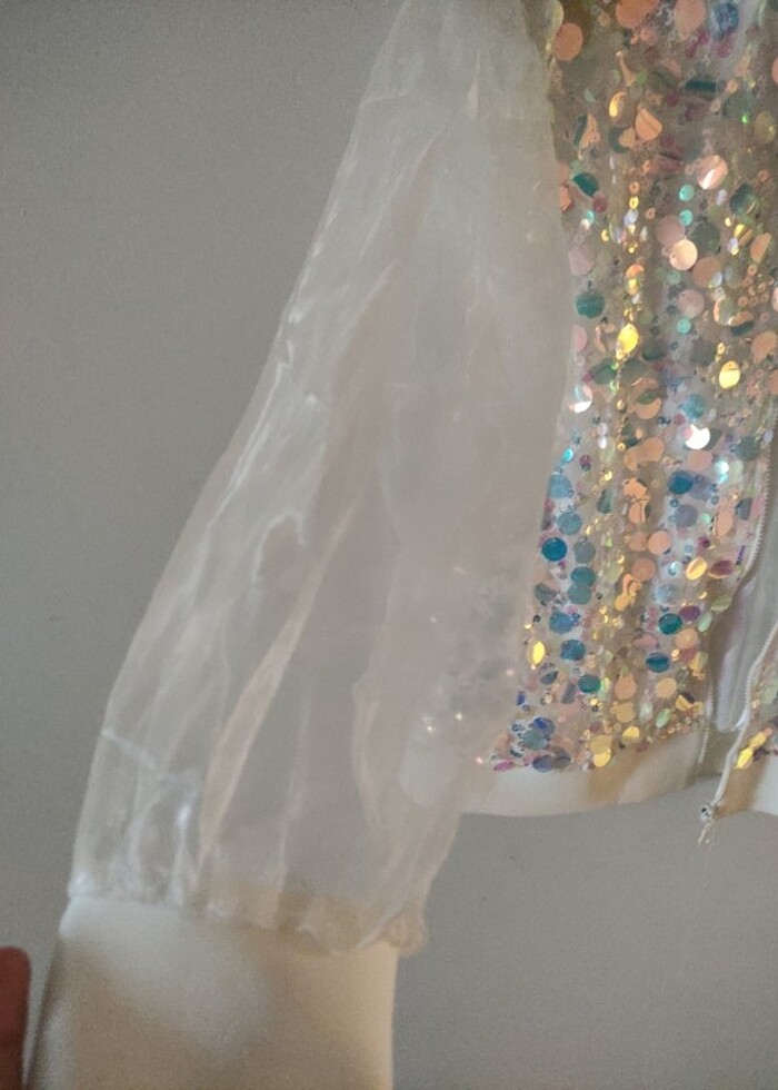 Beyaz organze kol pullu payetli ceket - Görsel 2