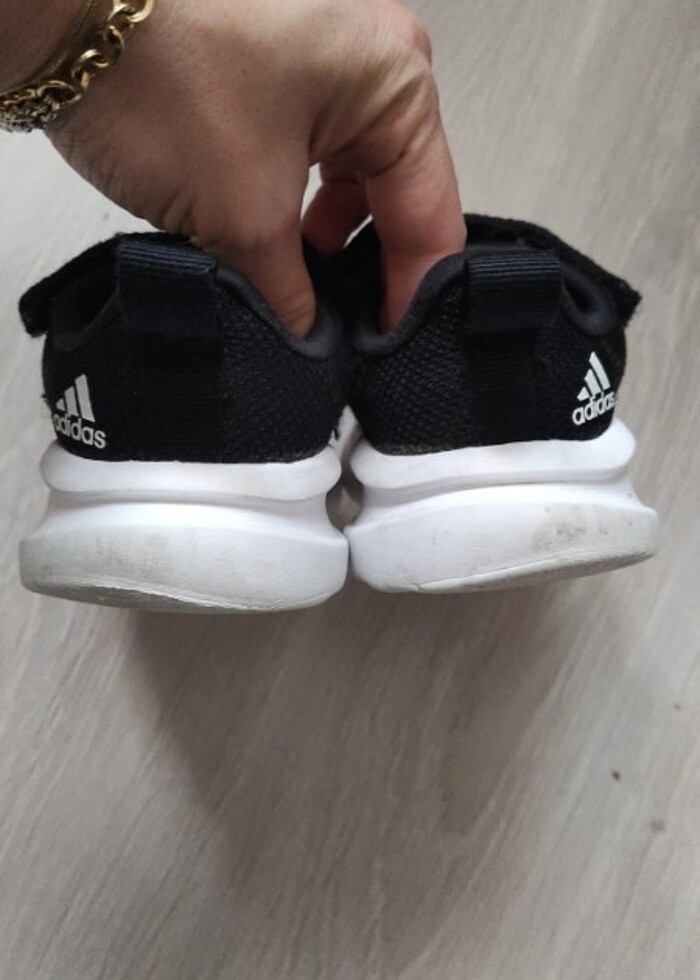 Adidas siyah cırtlı spor ayakkabı  - Görsel 3