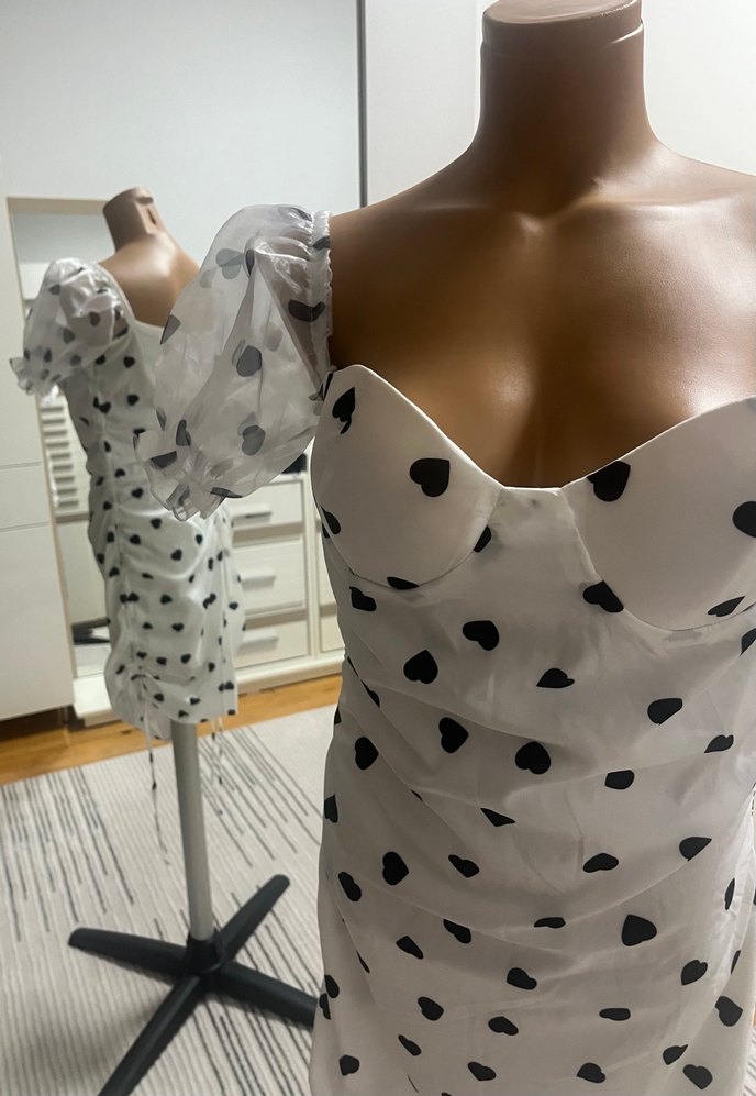 Beyaz Puantiyeli Mini Straplez Elbise - Görsel 4