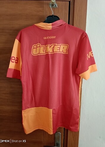 Diğer Galatasaray yakalı forma