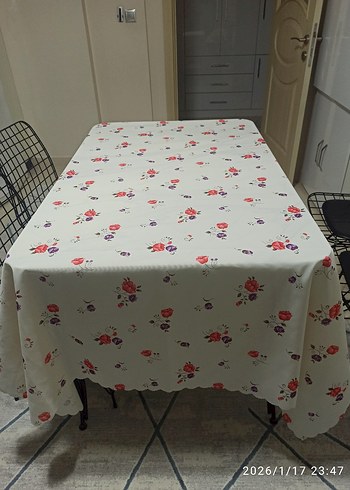Çiçek Desenli Çok Renkli Masa Örtüsü - Görsel 16