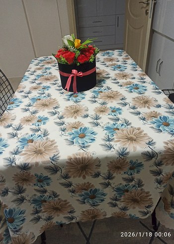 Çiçek Desenli Çok Renkli Masa Örtüsü - Görsel 13