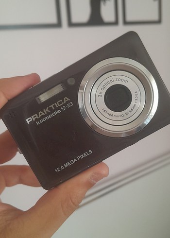 Praktica 12 MP Dijital Fotoğraf Makinesi