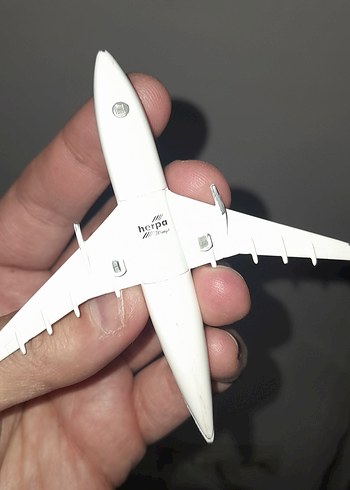 Beyaz Turkish Uçak Model Kiti - Görsel 3