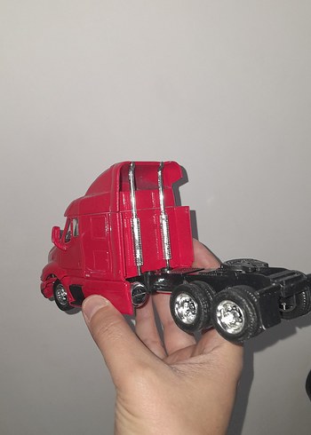 Kırmızı Oyuncak Tır - Görsel 4