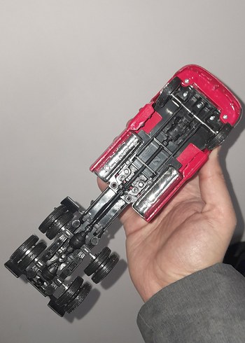 Kırmızı Oyuncak Tır - Görsel 7