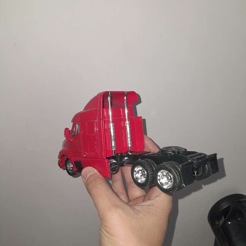 Kırmızı Oyuncak Tır - Görsel 4