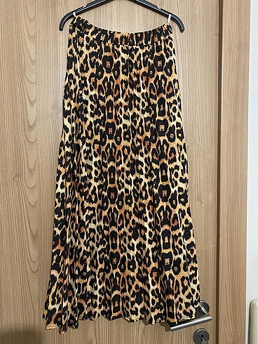 Leoparlı pilise etek