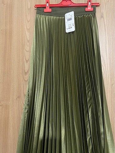 Lc waikiki saten piliseli etek
