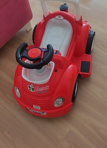  Beden kırmızı Renk AKÜLÜ ARABA 6VOLT