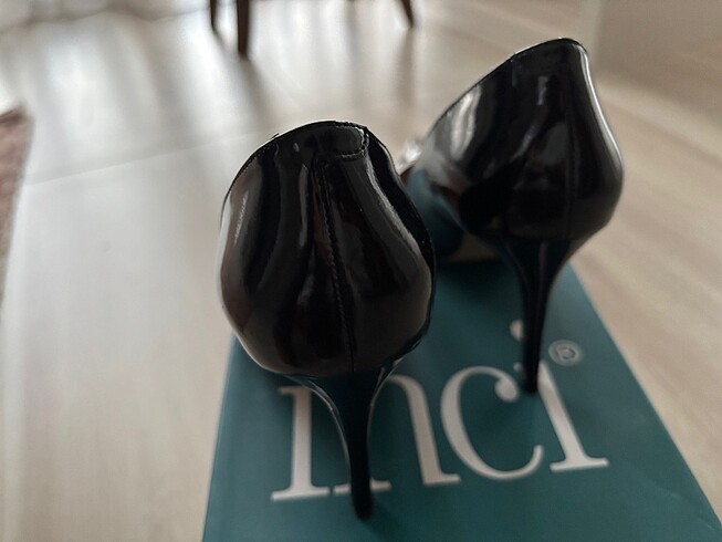 inci İnci stiletto ayakkabı