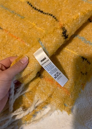 Sarı Örgü Kadın Yün Şal - Görsel 2