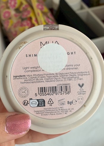 MUA Makeup Academy Işıltılı Aydınlatıcı Pudra - Görsel 3