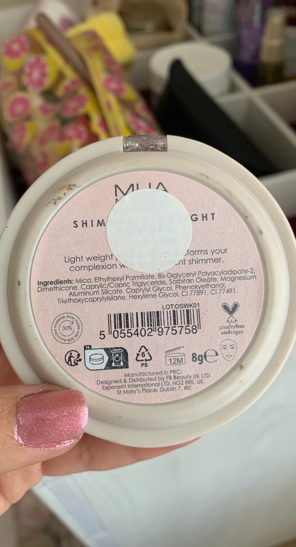 MUA Makeup Academy Işıltılı Aydınlatıcı Pudra - Görsel 3