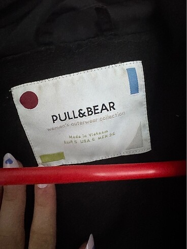 s Beden Pull and bear mont