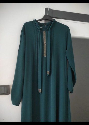 Uzun Turkuaz Drapeli Tesettür Elbise - Görsel 3