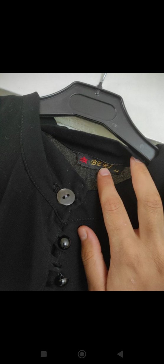 Siyah Düğmeli Uzun ferace - Görsel 3