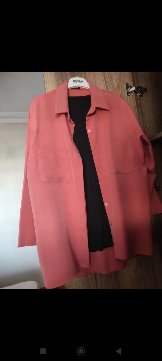 Düğmeli somon rengi Uzun Kollu Kadın Gömlek - Görsel 2