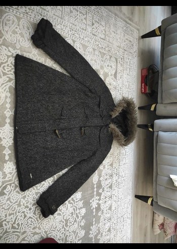 Kürk Detaylı Gri Kısa Kadın Yün Kaban - Görsel 2