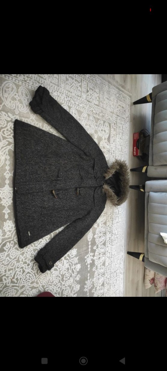 Kürk Detaylı Gri Kısa Kadın Yün Kaban - Görsel 2