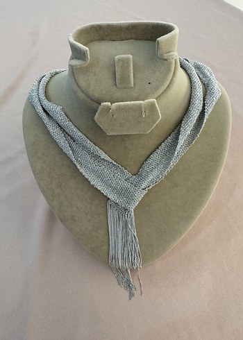 Gümüş şal