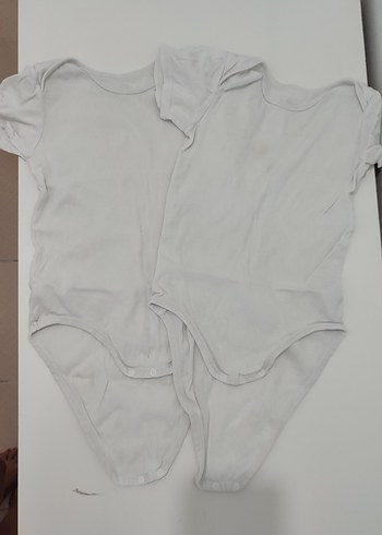 h&m kısa kol çıtçıtlı atlet